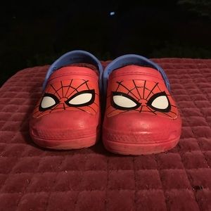 Lined Spider-Man crocs with glow in the dark eyes